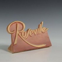 1976.12672 Roseville Pottery Company-2