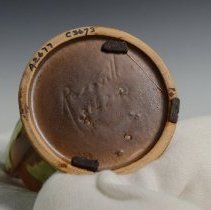 1976.12677 Roseville Pottery Company-4