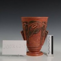 2007.1.213 Roseville Pottery Company-4