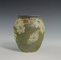 2007.1. 313 Roseville Pottery Company-1