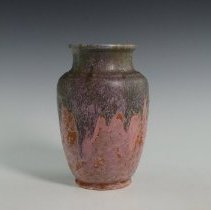 2007.1.335 Roseville Pottery Company-1