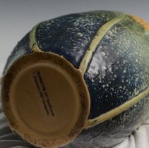 2007.1.348 Roseville Pottery Company-3