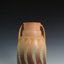 2007.1.429 Roseville Pottery Company-1