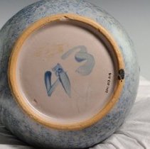 2011.013.018 Roseville Pottery Company-3