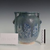 2011.013.018 Roseville Pottery Company-4