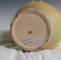 1978.12625 Weller Pottery Company-4
