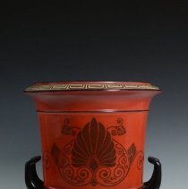 1991.15840 Roseville Pottery Company-2