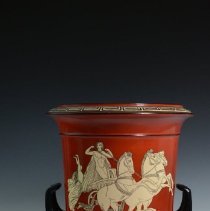 1991.15840 Roseville Pottery Company-7