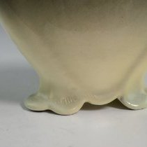 1999.52 Roseville Pottery Company-3