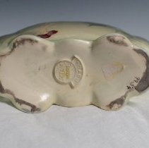 1999.52 Roseville Pottery Company-5