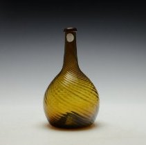 1973.11999 Amber Quart Globular Bottle 2