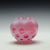 2010.33.2 Coin Dot Cranberry Opalescent Vase 1
