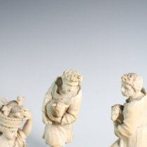 1961.10900a-h Ivory Creche Figures-011