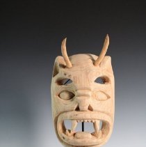 1991.15915 Horned Mask-5