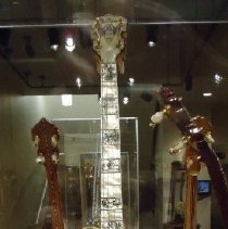 Gibson Florentine Tenor (front view)