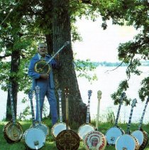 brochure front cover/richelieu banjos