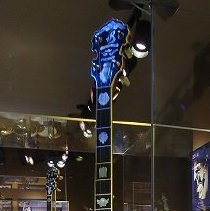 Richelieu Golden Bell Don Van Palta Special Plectrum (front view)