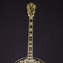 Richelieu Golden Eagle Model 6041-C Tenor (front view)