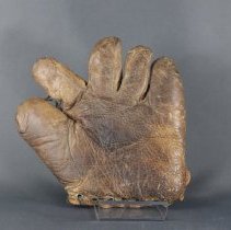 T. Eaton Company Glove