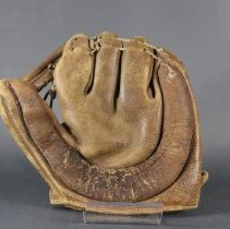 Earl F. Lince Glove
