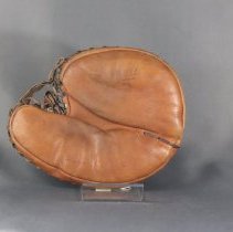 Winnwell Catcher's Mitt