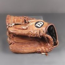 Rob Zastryzny MLB Debut Glove