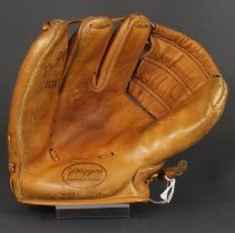 2017.452.134 - Glove, Baseball