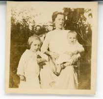 Myrtle Duke and daughter Violet and son Theodore