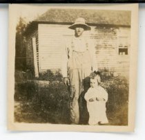 Arthur Duke and daughter Violet