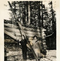 Elmer Berg building Paul Jones cabin