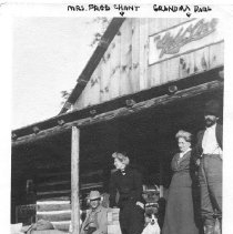 Leonard Paul Store porch 1914