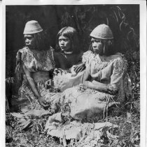 Three Pauite women