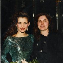 Alicia and Laura Velgos