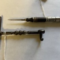 2002.008.01 Tooth Extractor