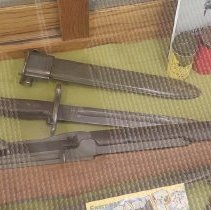 Bayonet, Knife