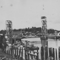 Center span, Riverside Bridge