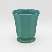 Vase
jardiniere - hexagonal vase