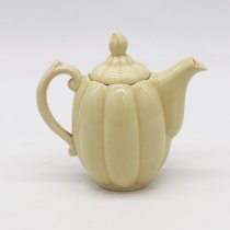 Coffee pot, Colonial pattern