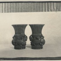 Vases V-747