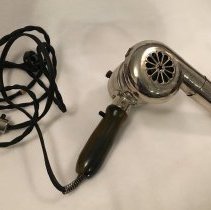 STAR-Rite hair dryer (2016.117.1)