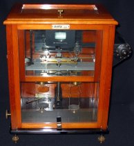 Oertling Model 142 Analytical Balance