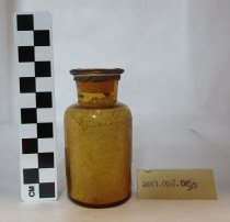 Bottle containing Acetyl-diphenylamin
