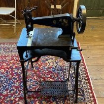 L2023_0_4p_quilting_tools_equipment