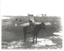 Sedda Hemry on horseback