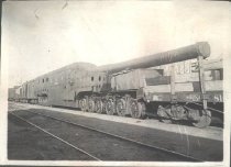Armored tank railroad car