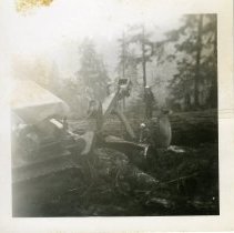 1951 - Logs being moved - Youbou - 1991007011 - jpg72 - 001