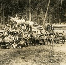 1920-40 - Loggers and Lumber - Vancouver Island - 2016003002 - jpg72 - 001