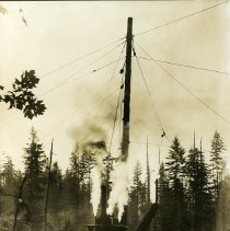 1912-14 - Steam Donkey & Cable yarder - Comox - 2019015007 - jpg72 - 001