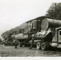 1945-50 - Diesel Donkey - Homfray Channel or Fanny Bay  - 2019019005 - jpg72 - 001