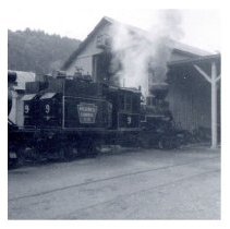 unk - Hillcrest Lumber No. 9 going into shed - Mesachie Lake - 2021072032 - jpg72 - 001